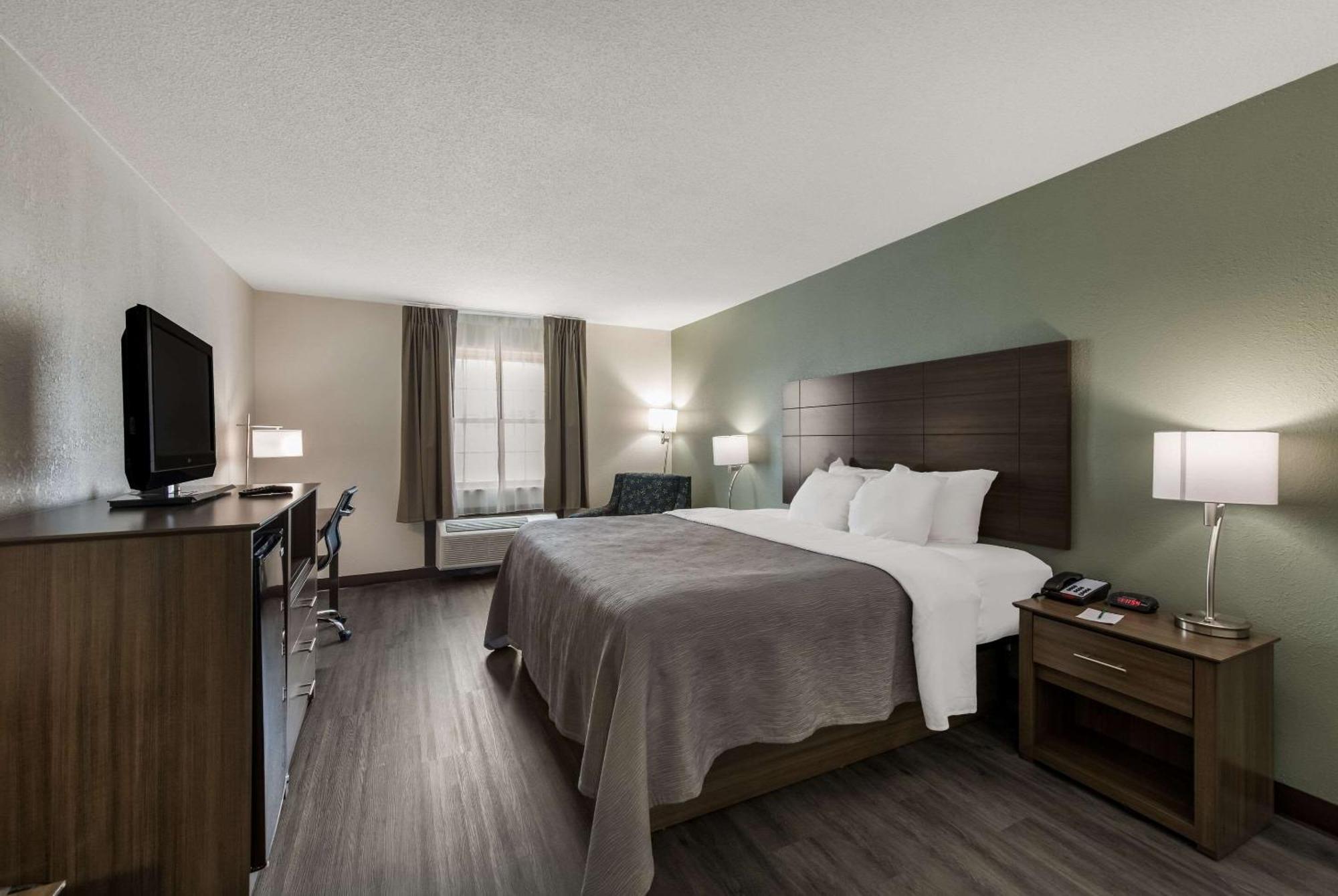 Quality Inn Airport Woodson Terrace Zewnętrze zdjęcie