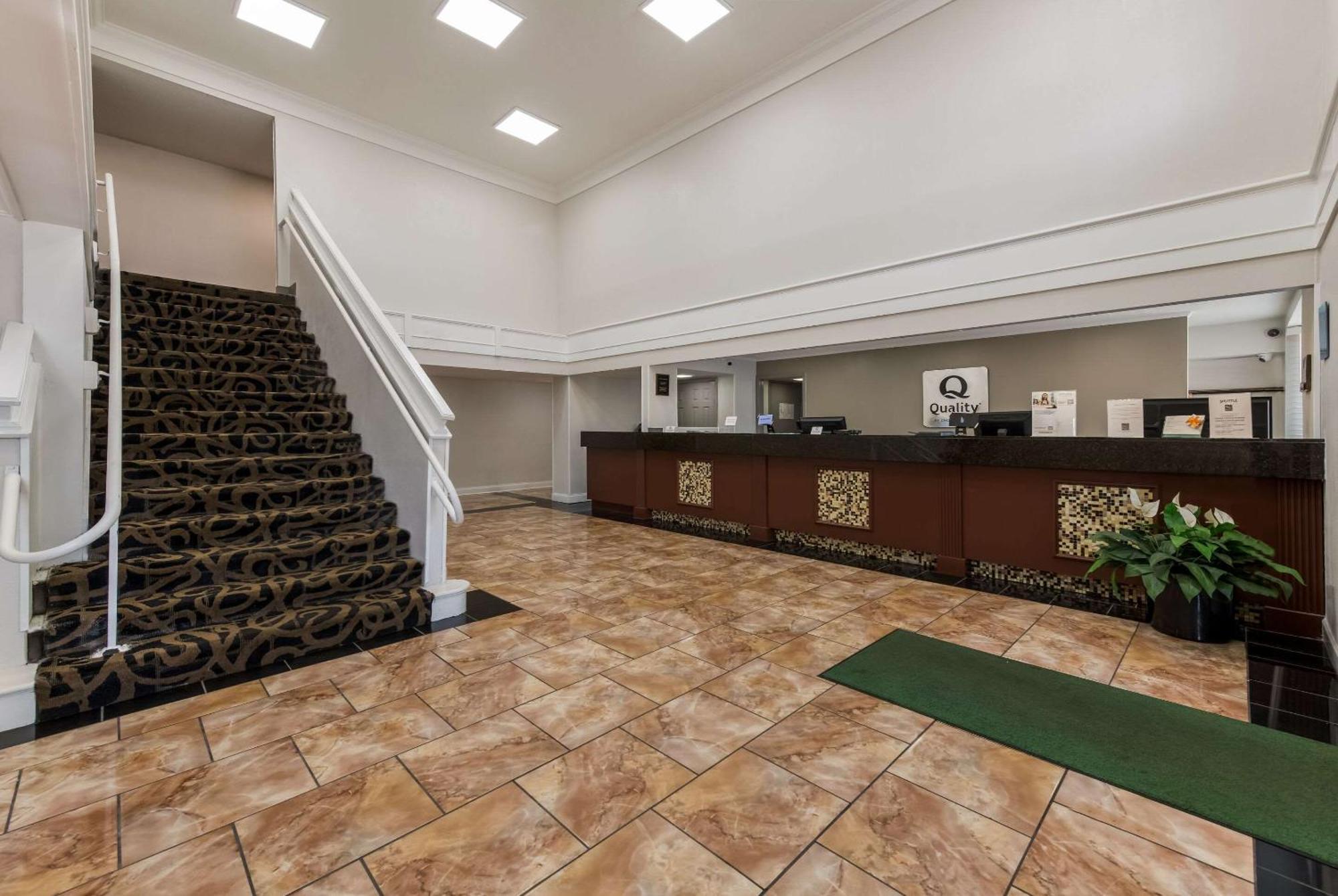 Quality Inn Airport Woodson Terrace Zewnętrze zdjęcie