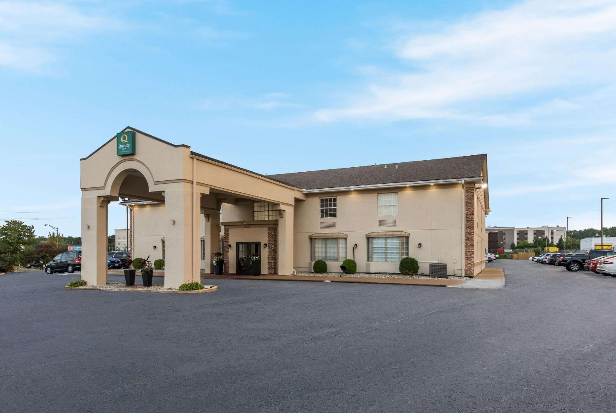 Quality Inn Airport Woodson Terrace Zewnętrze zdjęcie