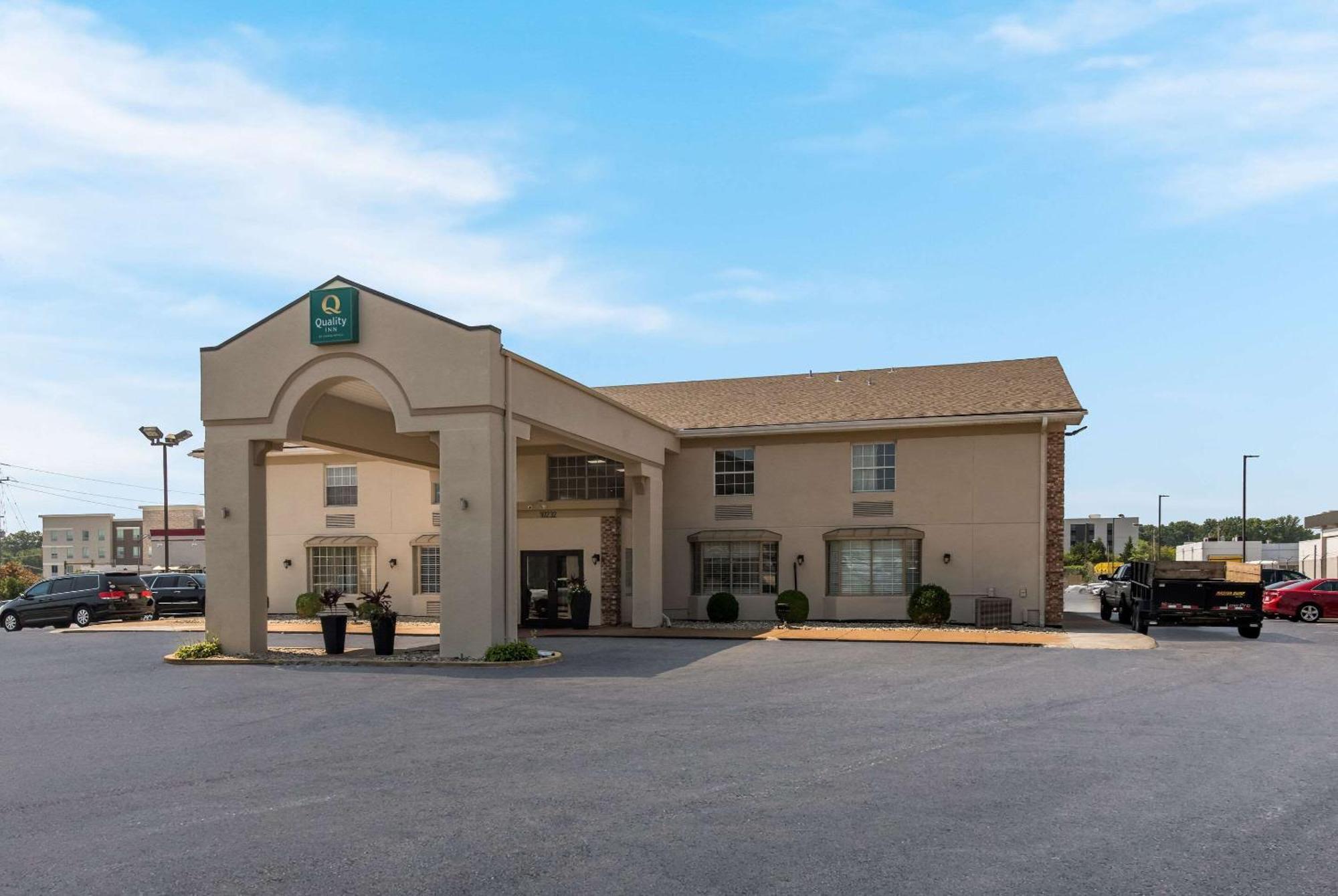 Quality Inn Airport Woodson Terrace Zewnętrze zdjęcie