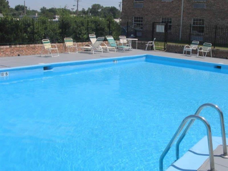 Quality Inn Airport Woodson Terrace Zewnętrze zdjęcie